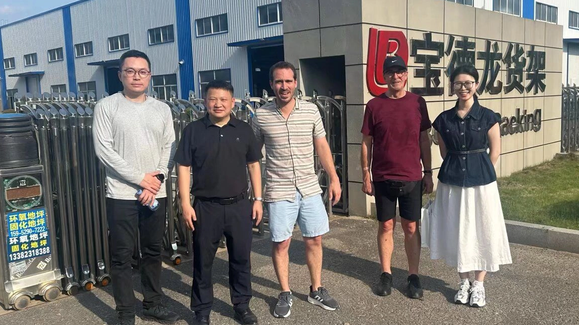 Khách hàng toàn cầu khám phá các giải pháp giá tùy chỉnh tại Botro